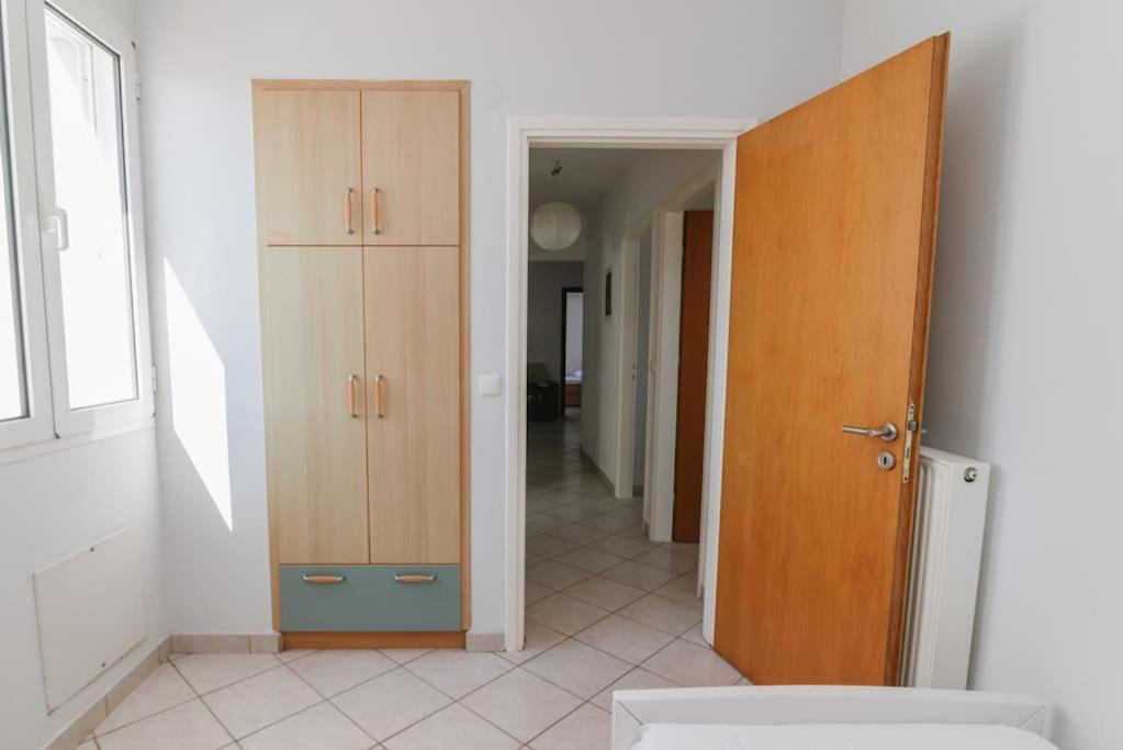 Sunny Apartment For Couples & Friends In Centre Heraklion Exteriör bild
