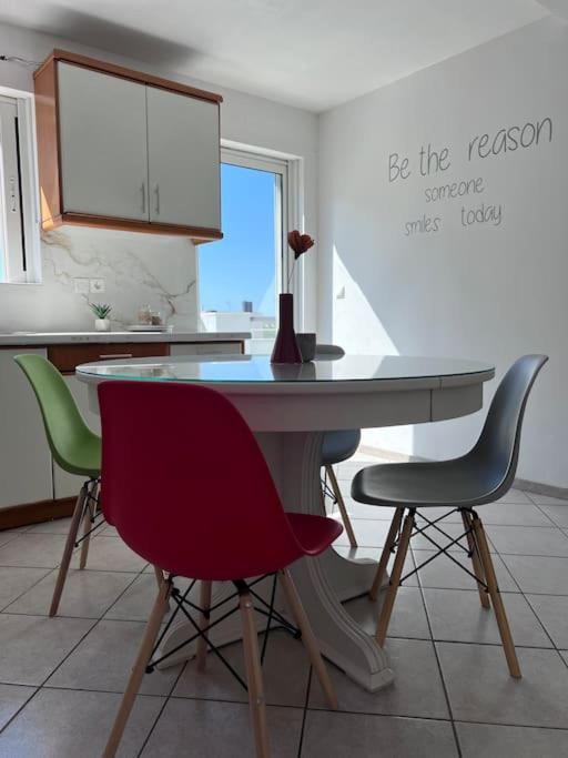 Sunny Apartment For Couples & Friends In Centre Heraklion Exteriör bild