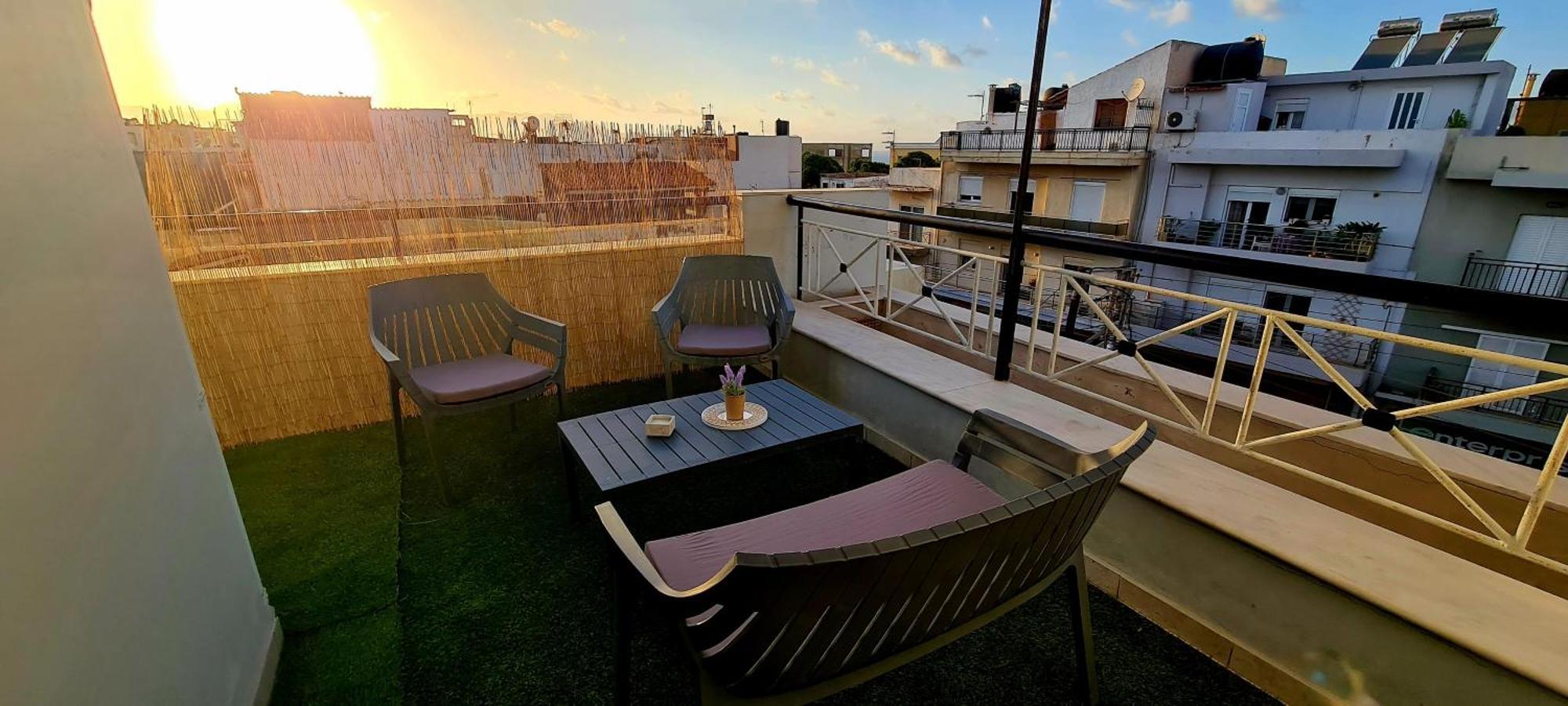 Sunny Apartment For Couples & Friends In Centre Heraklion Exteriör bild