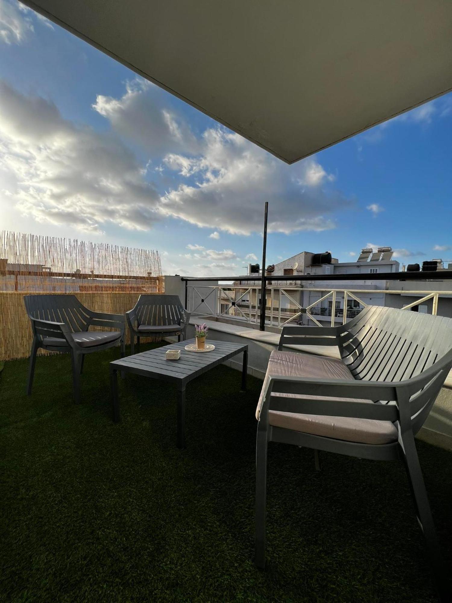 Sunny Apartment For Couples & Friends In Centre Heraklion Exteriör bild
