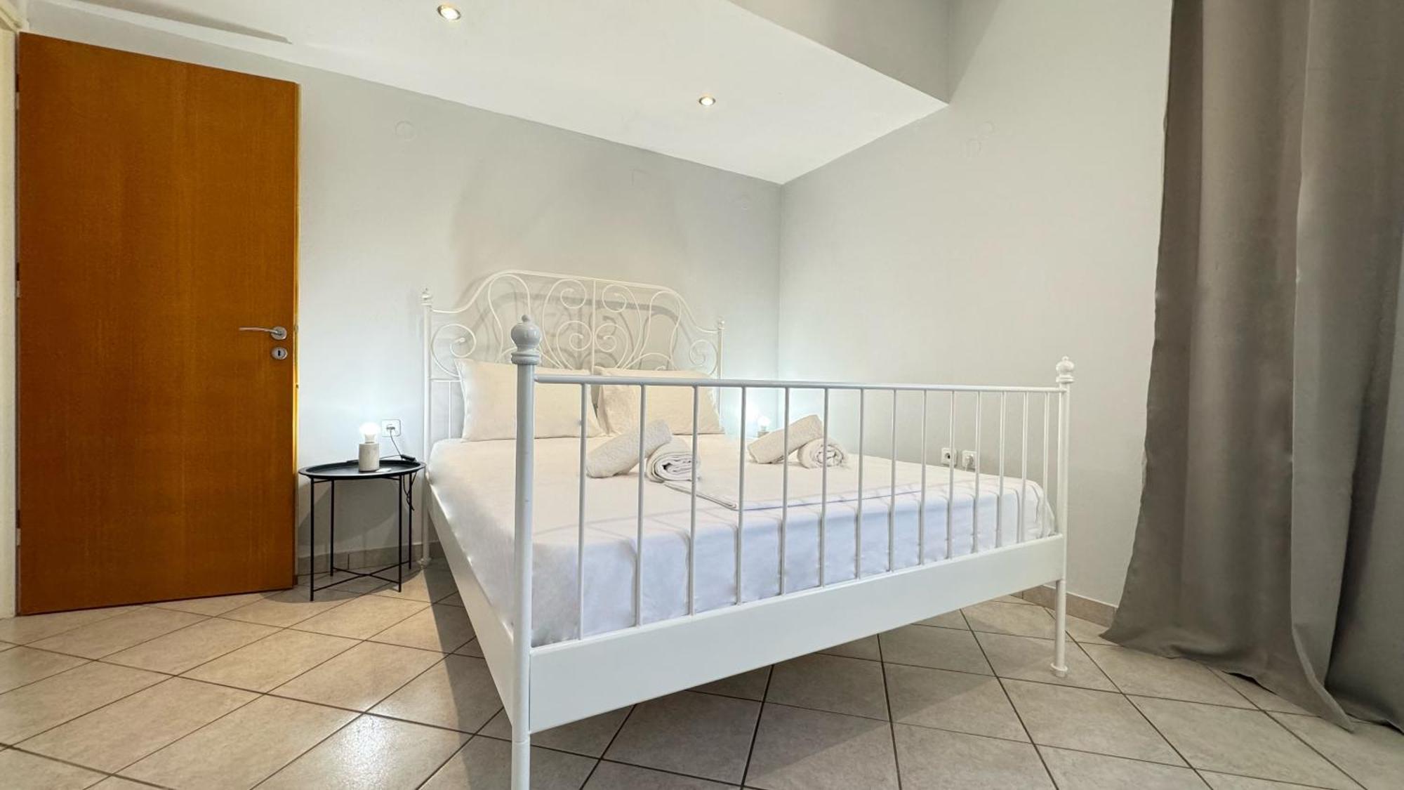 Sunny Apartment For Couples & Friends In Centre Heraklion Exteriör bild