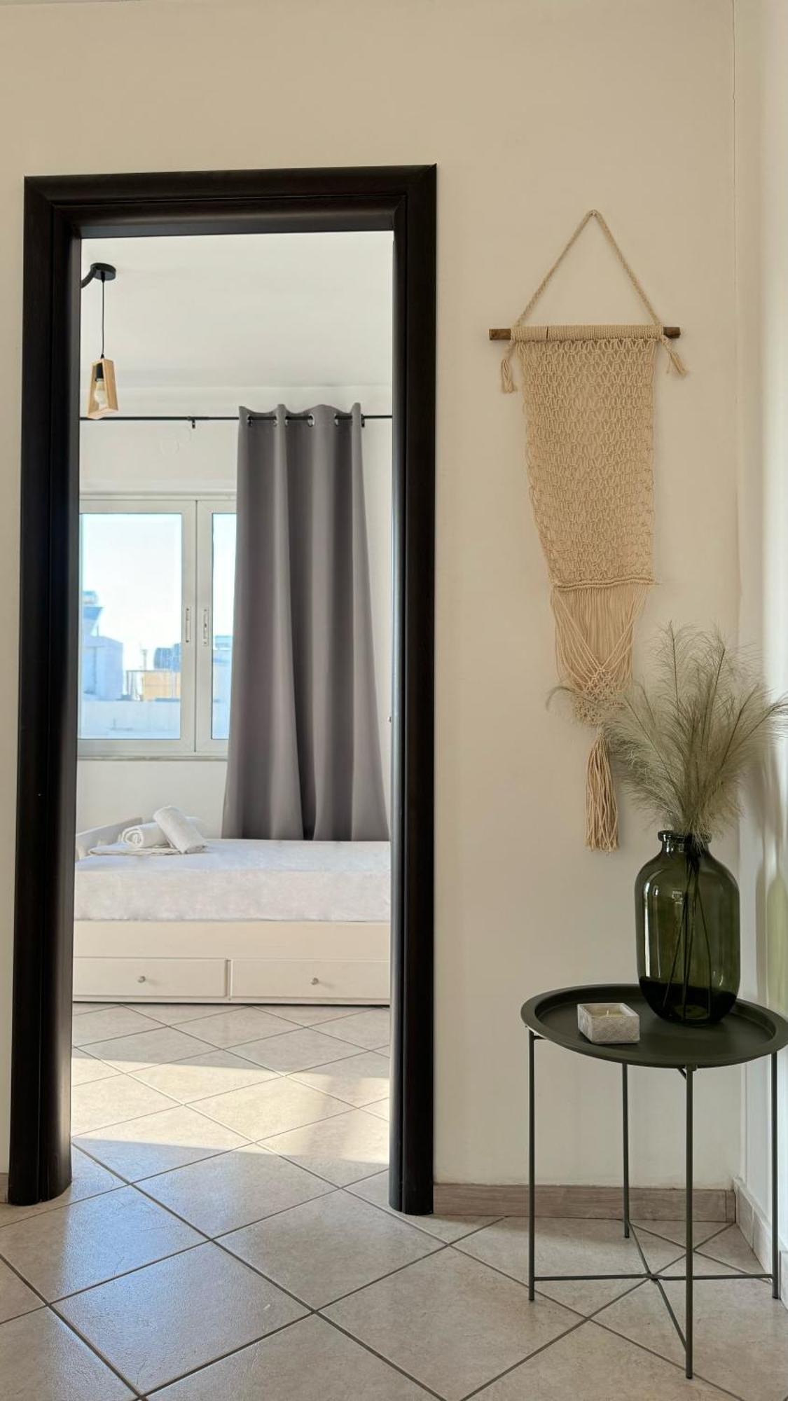 Sunny Apartment For Couples & Friends In Centre Heraklion Exteriör bild