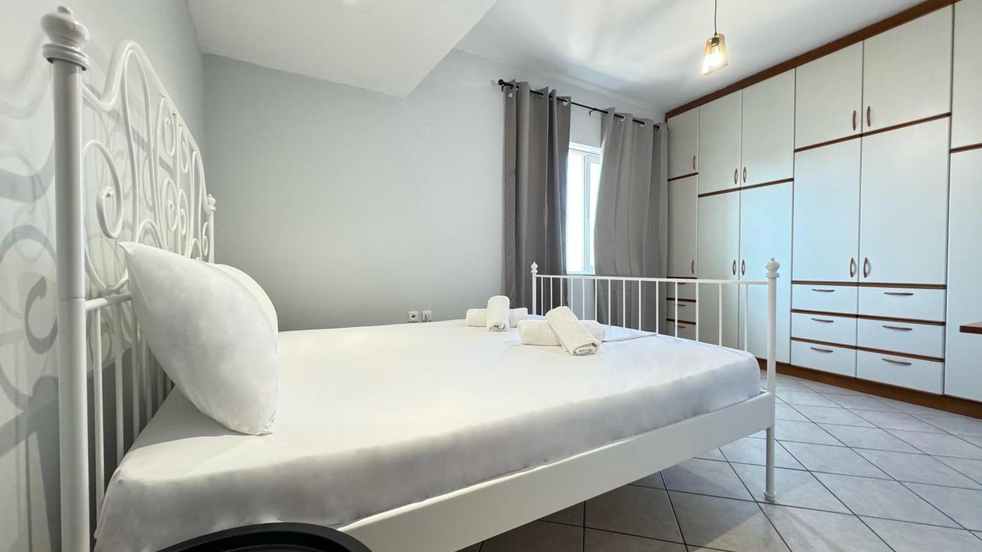 Sunny Apartment For Couples & Friends In Centre Heraklion Exteriör bild