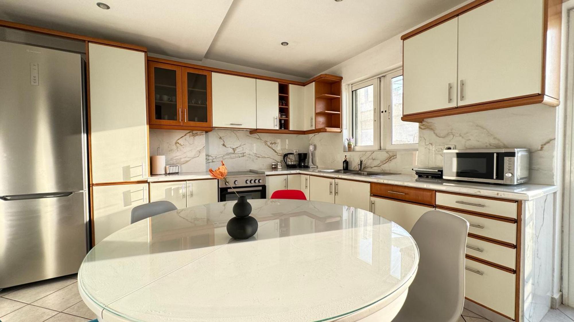 Sunny Apartment For Couples & Friends In Centre Heraklion Exteriör bild